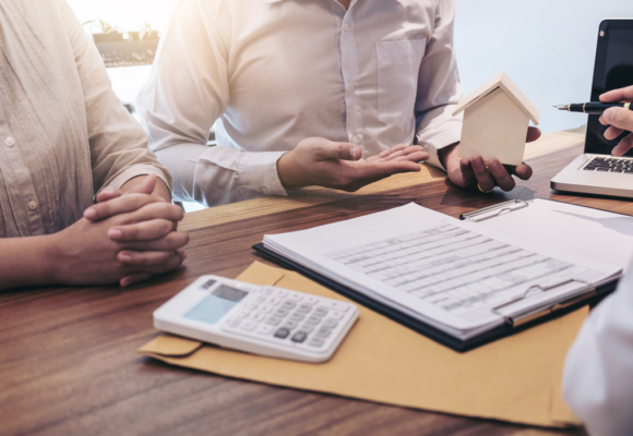 Comment payer des réparations urgentes à domicile